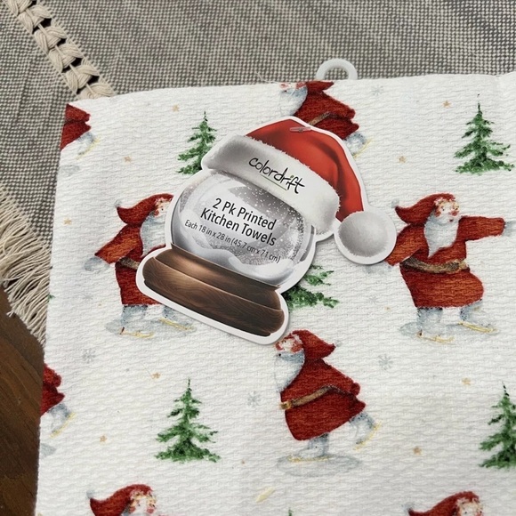 NWT 2PK Santa Kitchen Christmas Hand Towels 18”x28” - Picture 3 of 3
